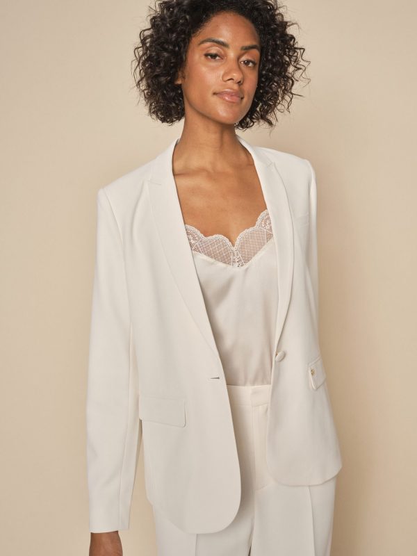 MMHBrave Velvet Blazer
