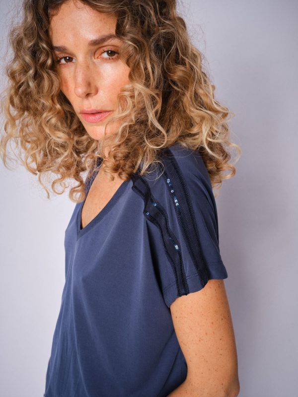 MMElaine Seamless Tee - Image 2