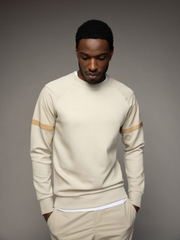 MMGPenn Linen V-SS Tee - Image 2